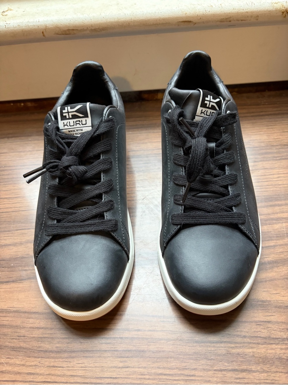 KURU Women's Roam Sneaker